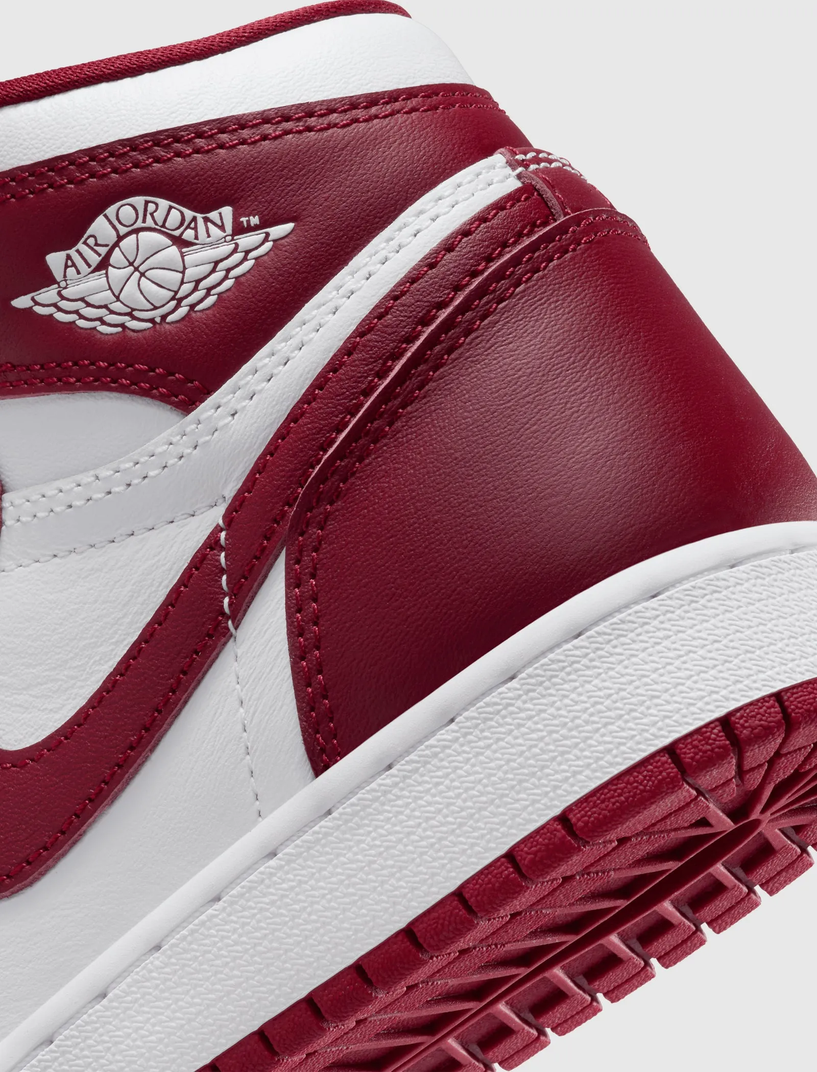 AIR JORDAN 1 RETRO HIGH OG "TEAM RED" GS