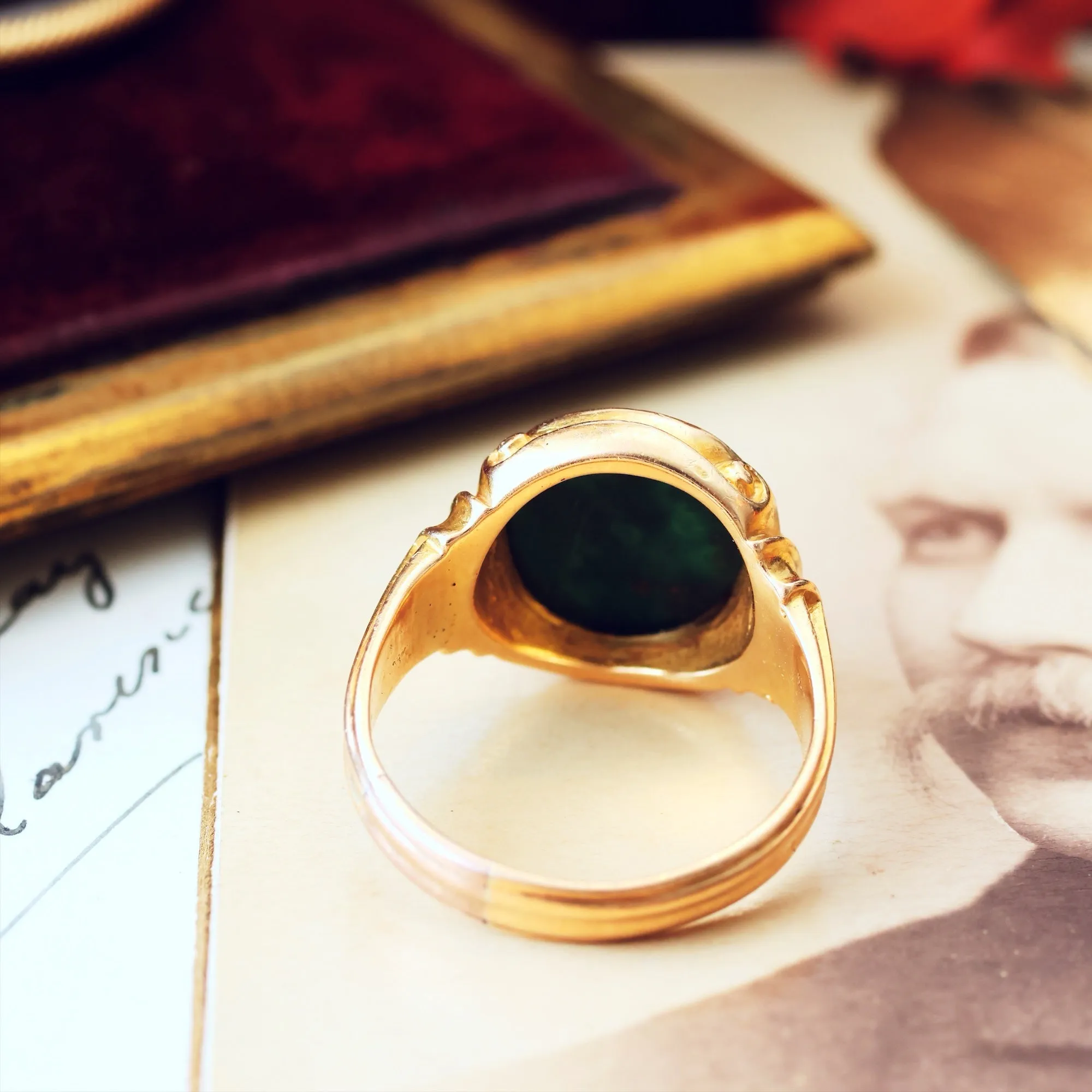 Antique Date 1920 18ct Gold Bloodstone Signet Ring