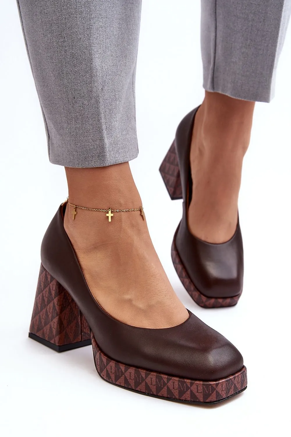 Block heel pumps Step in style