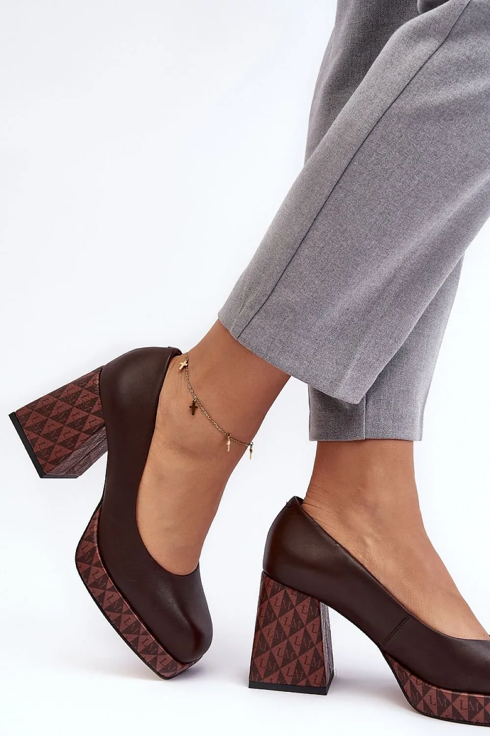 Block heel pumps Step in style