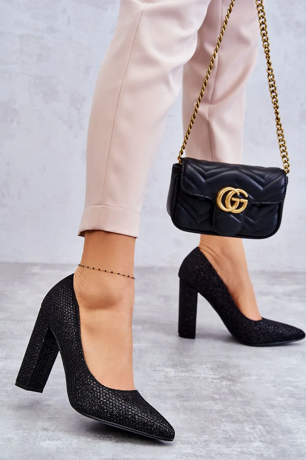 Block heel pumps Step in style