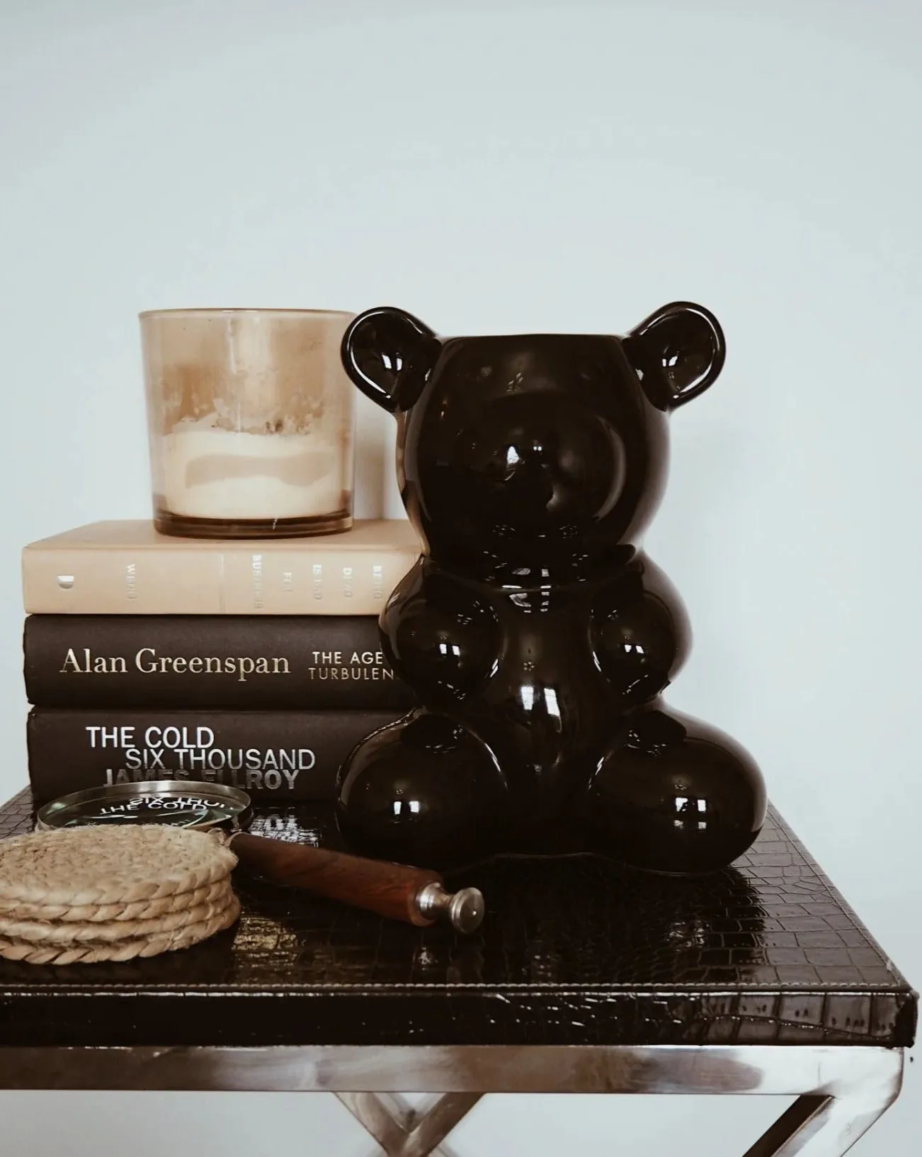 Crystal Haze Nostalgia Bear Vase, Black