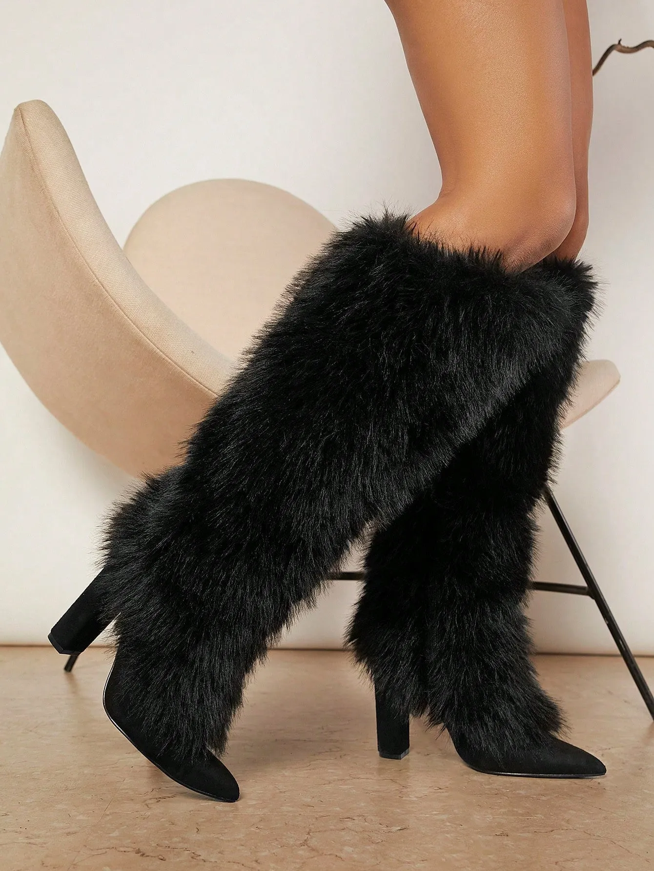 Faux Fur Point Toe Chunky Heeled Boots