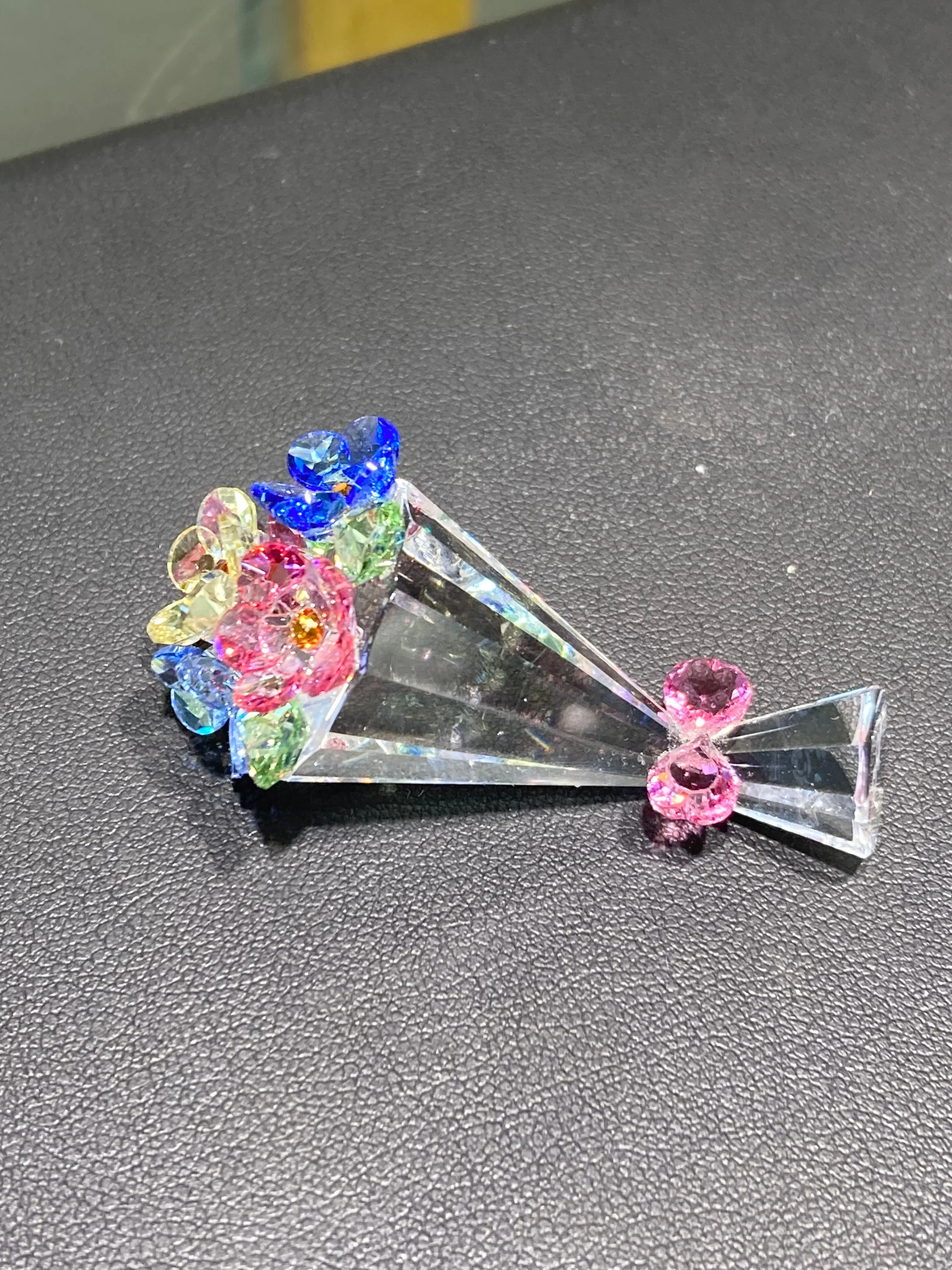 Friendship Bouquet Crystal Figurine