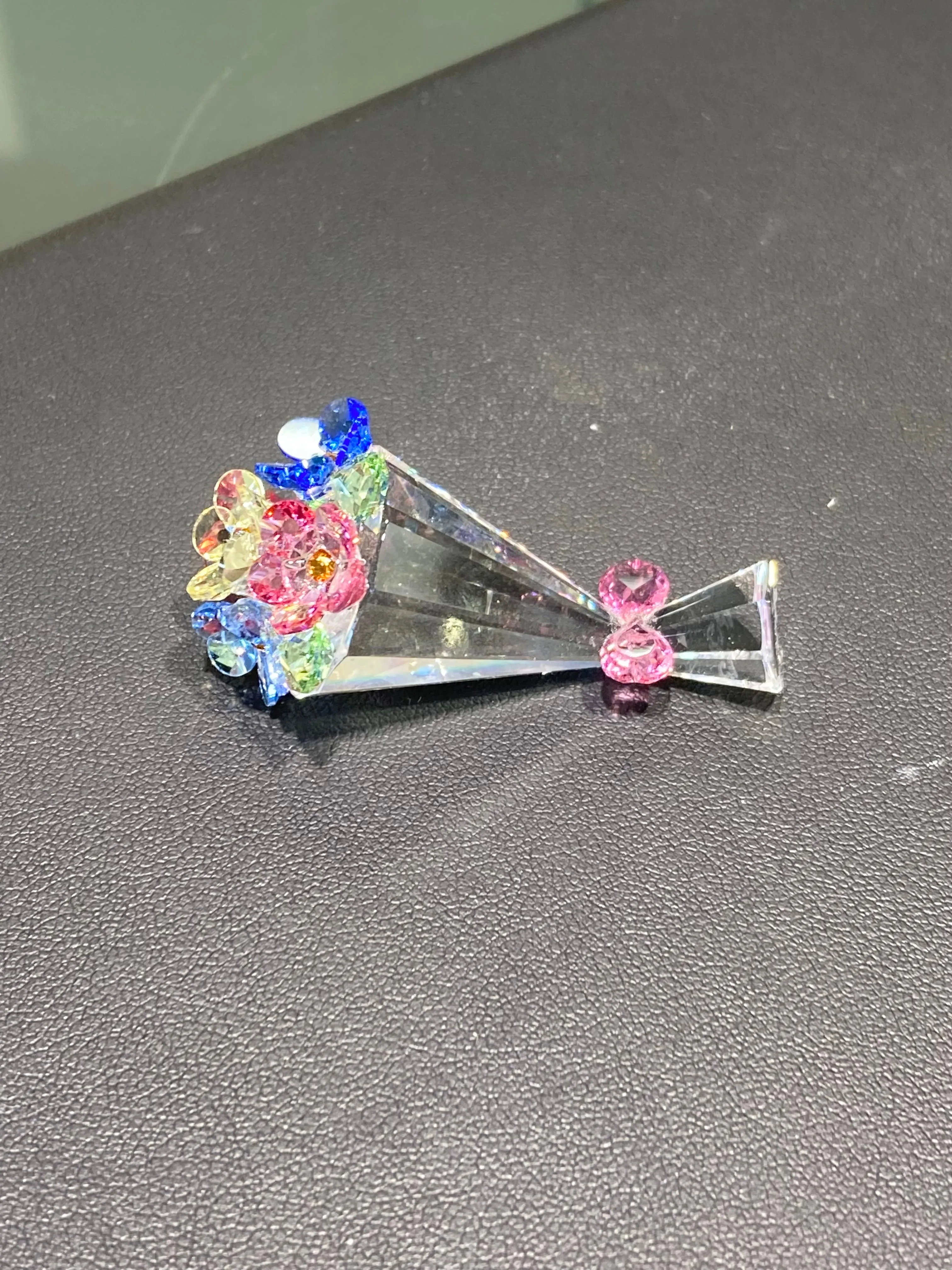 Friendship Bouquet Crystal Figurine