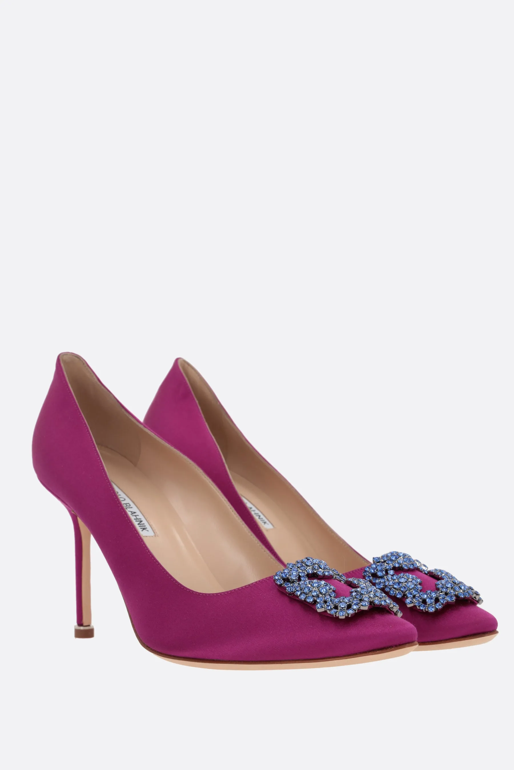 Hangisi satin pumps