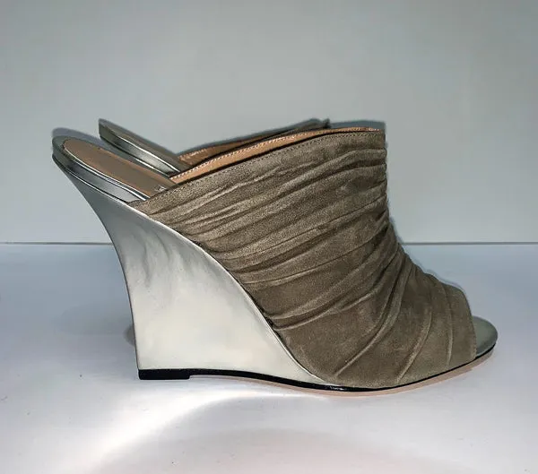 MANOLO BLAHNIK Silver Suede Mules Size 38 1/2