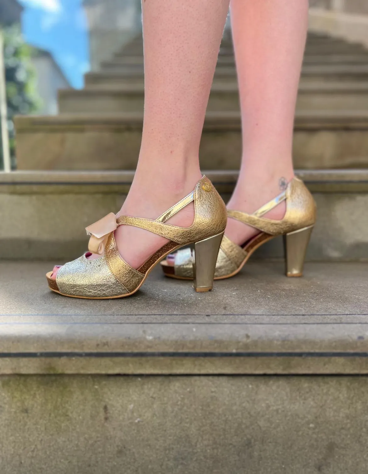 Martini- gold cork heel shoe