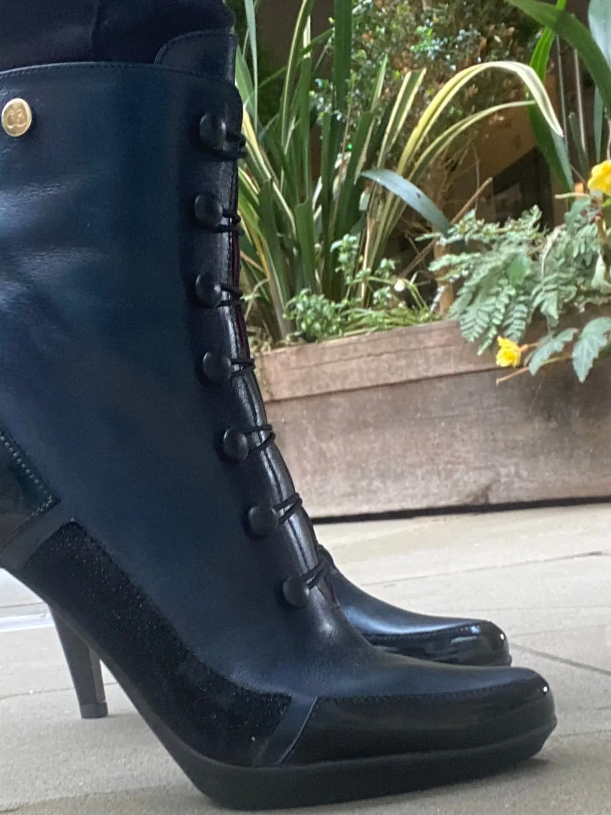 St Lucia - Navy/Black Button up boot